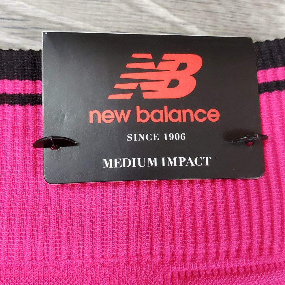 NEW BALANCE MEDIUM IMPACT PINK SPORT BRA SIZE MEDIUM - Picture 7 of 10